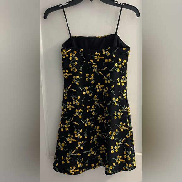Urban Outfitters Mini Dress Embroidered Flowers Lace Overlay Size XS - Picture 3 of 6
